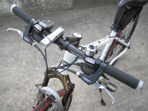 マウンテンバイク（MTB）のハンドルバーをライザーバーへ交換 